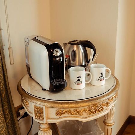 Hotel Palazzo Alexander Lucca Bagian luar foto