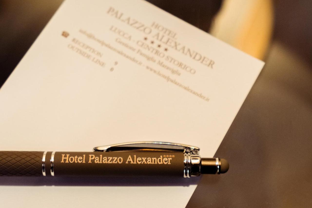 Hotel Palazzo Alexander Lucca Bagian luar foto