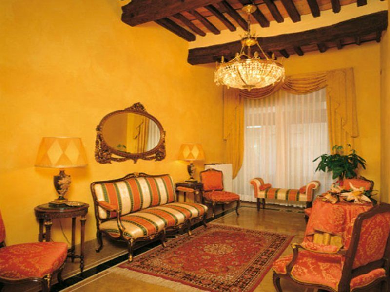Hotel Palazzo Alexander Lucca Bagian luar foto